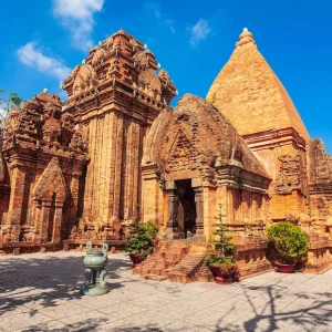 Tour Nha Trang - Bãi Tranh - Làng Chài - Hòn Tằm